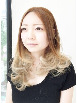 ヘアサロン ハーツ(hair salon HEARTS) プラチナホワイト