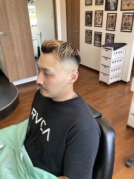 バーバーアンドスパ セブン(SEVEN) スキンフェード