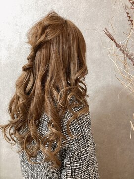 アールイー(Re:) ロングヘア　ハーフアップ