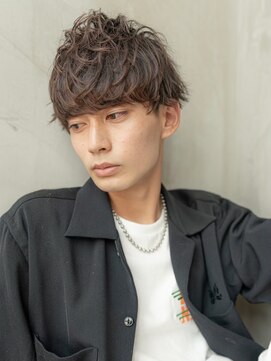 イオ 本厚木(io) マッシュショート波巻きスパイラルパーマハイライト