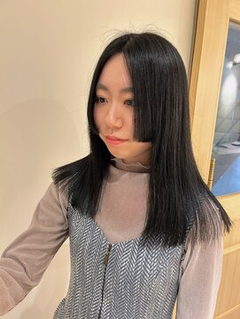 パランケイビューティー シンジュク(PALAN K-Beauty) 姫カット/ブルーブラック/ブラントカット