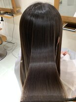 リリィ ヘアデザイン(LiLy hair design)&nbsp;【minami】つるつるオイルストレート