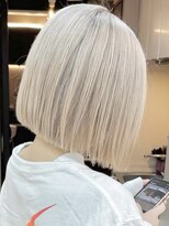 エリーツ(elyts) ハイトーンボブ【渋谷／渋谷駅】