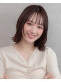 20代30代40代前下がりストレート小顔補正立体カット