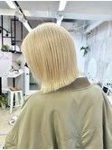 抜きっぱなしホワイトブロンド