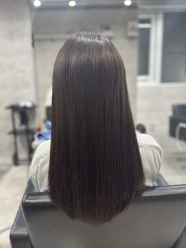 ルイス(L'wis) エクステで圧倒的な変身、ショートスタイルからミディアムに！