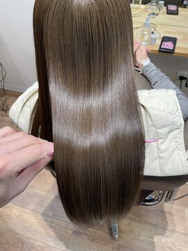 リーアイ(R-ee-i) 艶髪ロング 一宮髪質改善／一宮縮毛矯正／一宮カラー