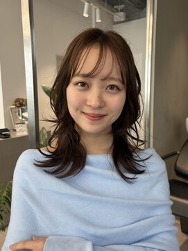 トリッカ シブヤ(TRICCA SHIBUYA) 顔周りレイヤー/ミディアムレイヤー/シースルー/艶髪/ベージュ