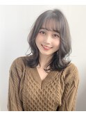 20代エアリーミディ韓国ヘアショコラブラウン小顔カット