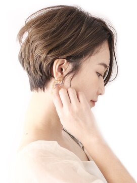 ロビー 表参道(ROBBY) 前髪長めレイヤーショート／パーマ／30代40代