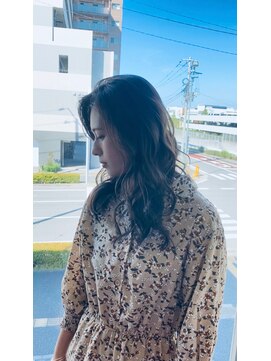 ラグーンヘアー(Lagoon hair) 大人セミロングウエーブ♪