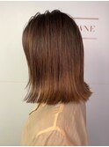 ナチュラル外ハネスタイル/切りっぱなしミディ