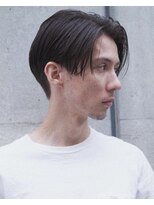 メンズモードスタイル　前下がりショート　カルマヘア