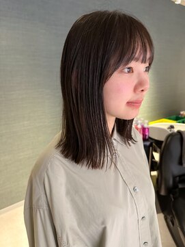 アム(amu) ぷつっとミディアム×ミディアムボブ