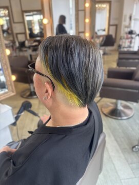 コワファースト 大分(COIFF1RST) 特殊カラー