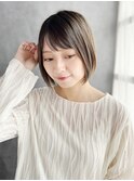 大人の上品さ漂う！おろし流し前髪のツヤ感ボブ
