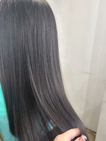 クロト(Clotho) アッシュグレージュ/白髪ぼかしハイライトブリーチカラー