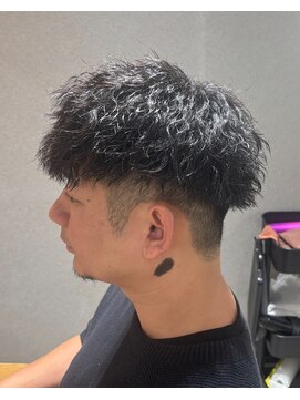 ブルニール 心斎橋(BLEUNIR) ツイストスパイラル　ビジネスヘア