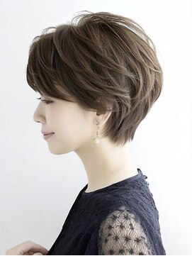 ルーファス メグロ(Ruufus Meguro) ひし形シルエットの大人ショート