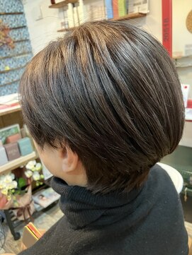 美容室ひろ カット+お白髪活かしぼかしカラー+ケアトリートメント