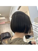 大人の髪を扱いやすくする、設計重視のカット