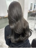 オリーブグレージュ