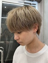 ニコトウキョウ 新宿(nico TOKYO) 襟足ありマッシュウルフ王道ミルクティーカラー