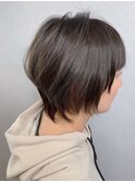 髪質改善ツヤ髪カーキベージュハイライト ショートカット 2