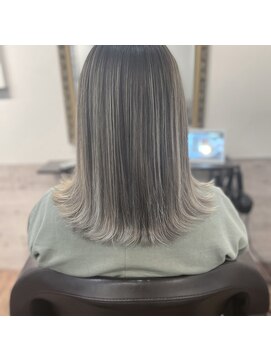 ナイン(nine) 透明感カラー