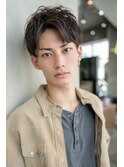 ビジネスショートレイヤーかき上げコンマヘアツイストパーマ