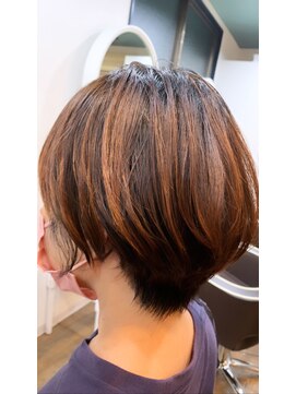 ルカ(Luclo) 大人可愛い20代30代40代前下がりショートボブ丸みショート◎