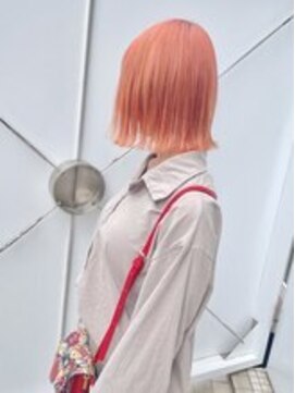 ディア(.eer) 韓国風ペールオレンジ×切りっぱなし外ハネボブ/ミナミ/心斎橋