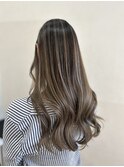 結んでも可愛いコントラストハイライト×アッシュグレー