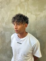 ルーメン 岐阜(ROOO MEN)&nbsp;メンズツイストスパイラルパーマ×シルバーホワイトハイライト