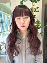 ヲタク(wotaku.)&nbsp;レッドカラーボルドーカラー暖色カラー赤髪ぱっつん前髪ブリーチ