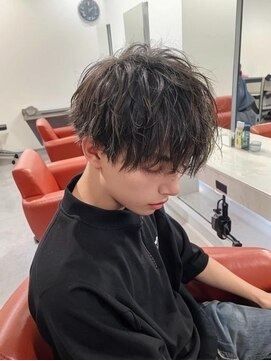 キングオブヘア バイ ノイズ 梅田茶屋町店(KING of hair by NOISM) *NOISM波巻きツイストスパイラルパーマツーブロックマッシュ