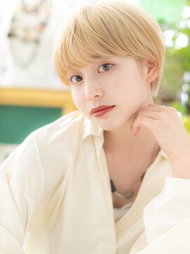 カバーヘア ブリス 北浦和(COVER HAIR bliss) ハイトーンカラー外国人風小顔丸みショートレイヤーショートc5