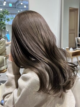 ノイ(noi) 顔周りレイヤーカットくびれヘアミルクティーベージュカラー