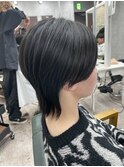 センターパートウルフ