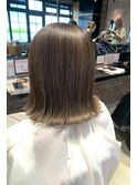 大人女性脱白髪染め白髪ぼかしハイライトミディアム