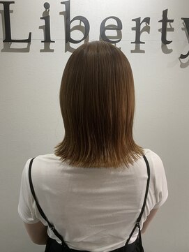 リバティ 吉祥寺(Liberty) 酸性ストレート外ハネミディアム