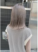 切りっぱなしボブディ×グレージュ
