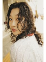 イル(ill) ミディアムレイヤー パーマ