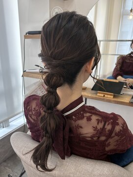 編みおろしヘア