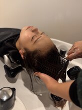 カラーやパーマ施術と一緒に、贅沢時間を。