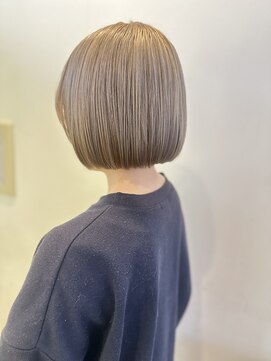 ヘアーメイク グレース ヴィヴィ(HAIR MAKE GRACE ViVi) ミルクティーベージュ/ベージュ