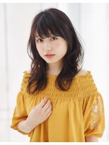 春夏にオススメ！大人かわいいゆる巻きスタイル