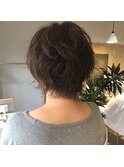ショートボブにゆるふわパーマ