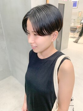 テトヘアー(teto hair) 刈り上げショート、刈り上げ女子、ハンサムショート