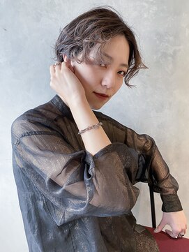 アイティー バイ アルバム 中野店(IT by ALBUM) らふパーマショート_ホワイトグレージュネビージュ_99101